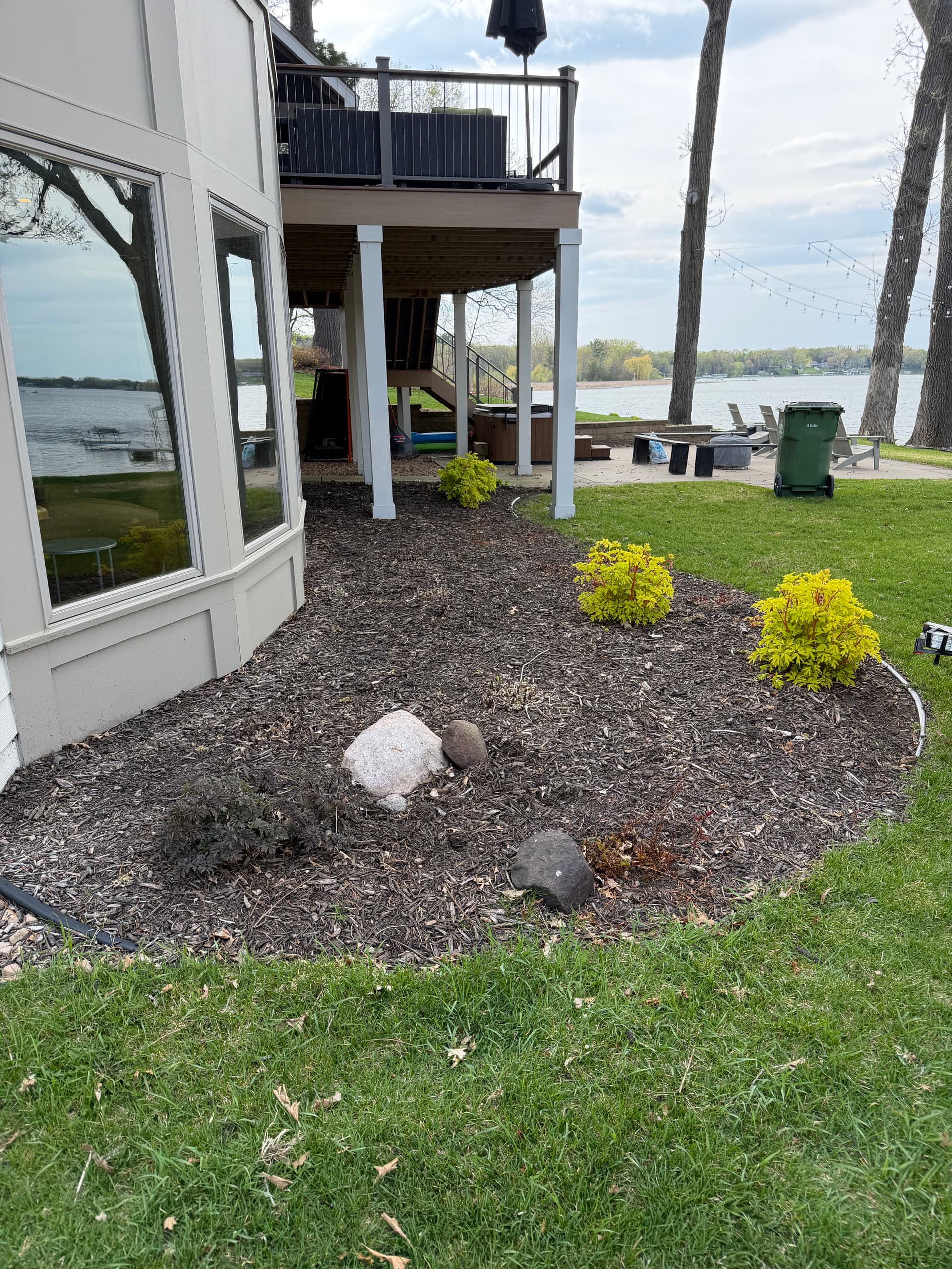Gallery photos for Fresh Mulch Installs Keeping Shoreview Landscapes Sharp: Image #2