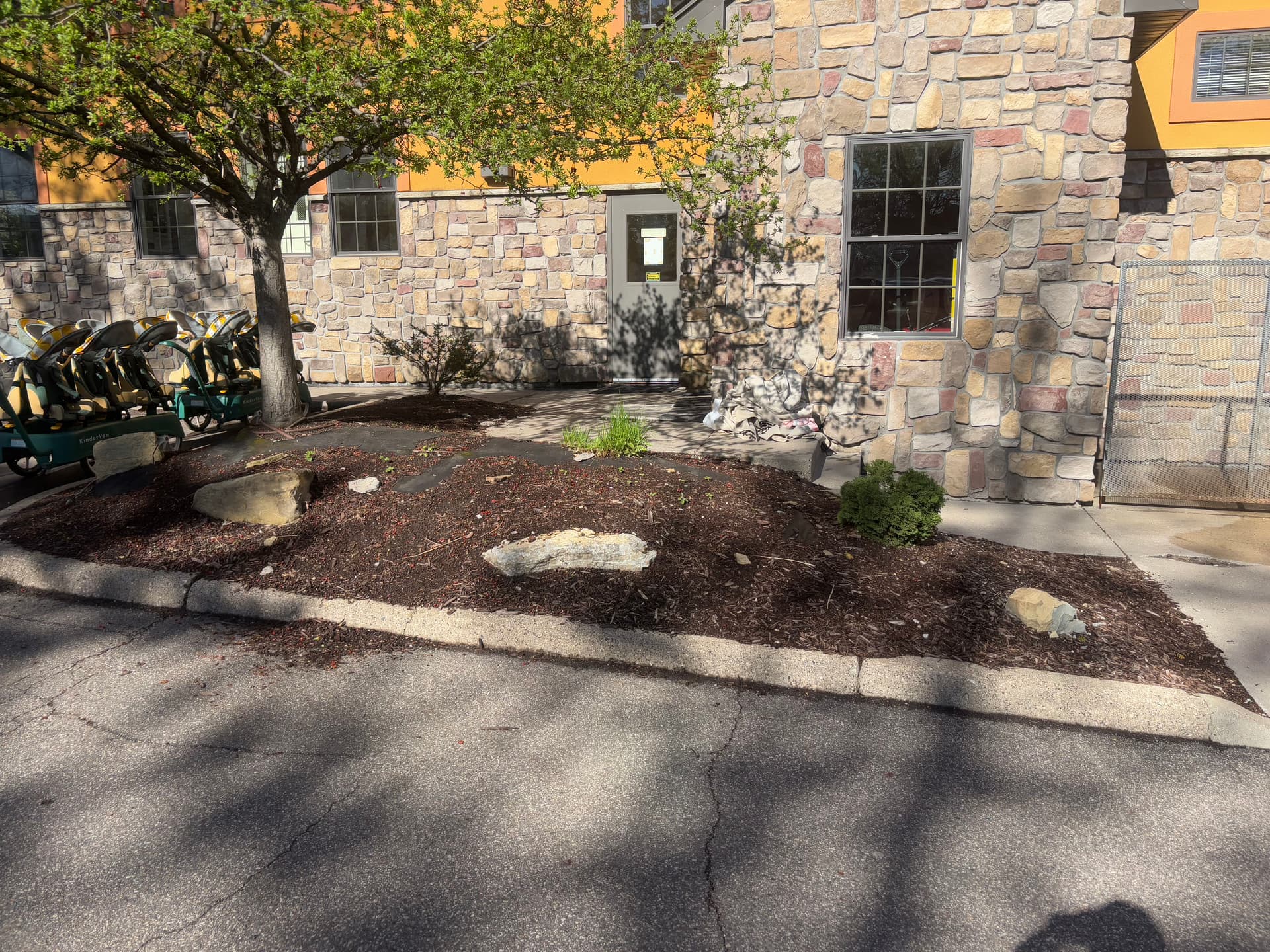 Gallery photos for Commercial Landscape Bed Refresh at Edina Daycare: Image #6