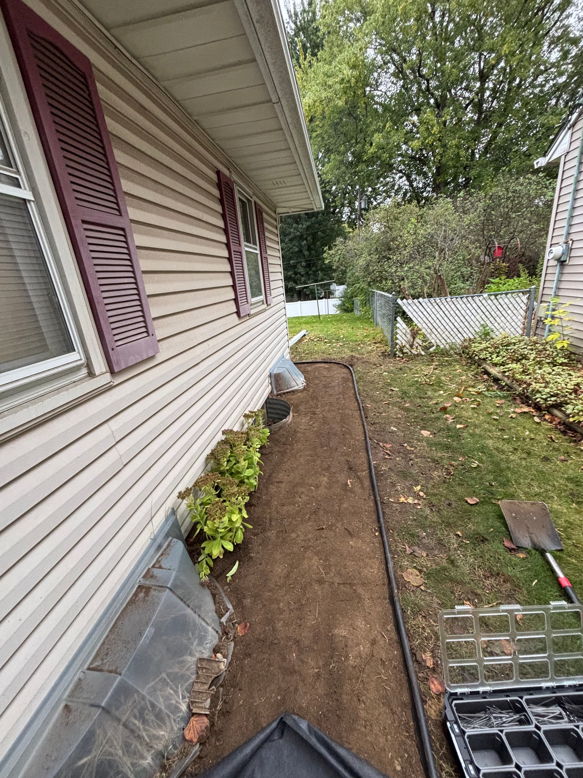 Gallery photos for Transforming Curb Appeal with Expert Landscaping: Image #7