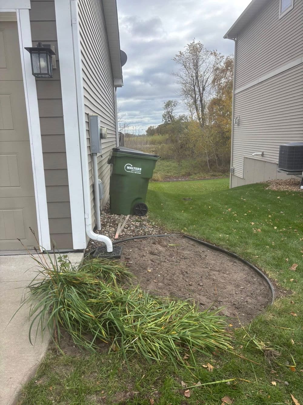 Bush and Mulch Makeover