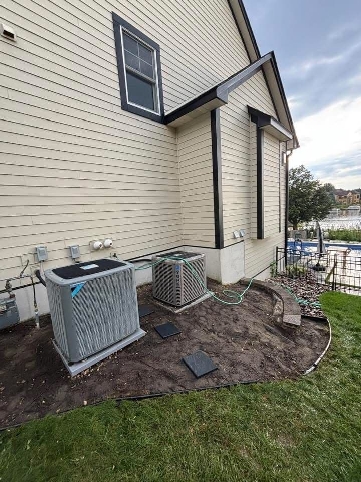 Gallery photos for Full Rock Tear-Out and Fresh Landscape Install on a Lakefront Home: Image #2